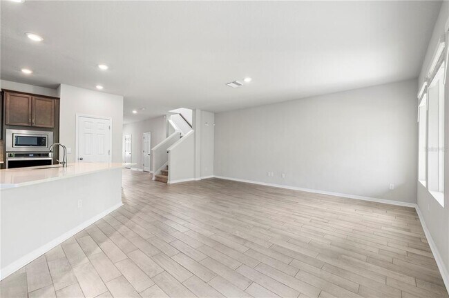 Building Photo - 28575 Cozy Creek Dr