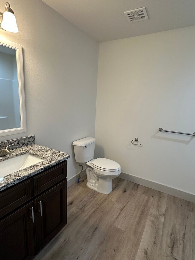 Building Photo - Now LEASING in Summit Pass! Available May 18, 2026!