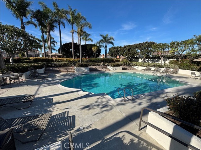 Building Photo - 75 Palm Beach Ct