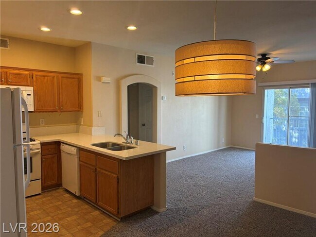 Building Photo - Green Valley 1BR Condo with Quartz Counters, Pool & Covered Parking