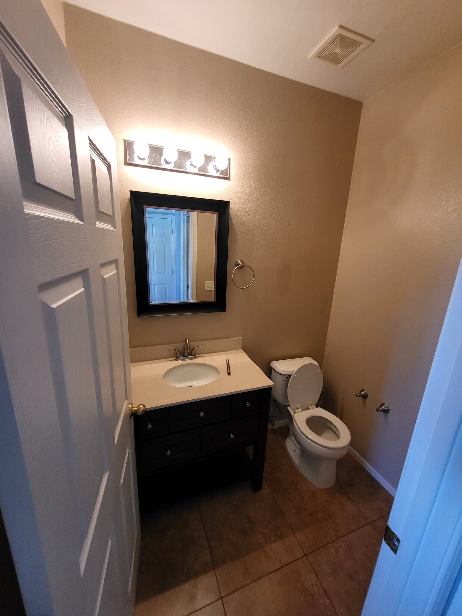 Building Photo - 3363 W Sagebrush Hills Ct