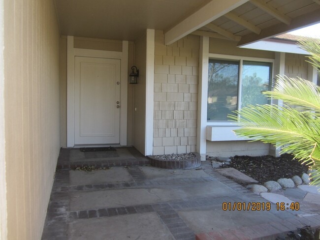 Building Photo - Immaculate 3 Bedroom With New Paint and Upgrades Throughout!