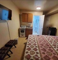 Building Photo - 3180 Fish Ave