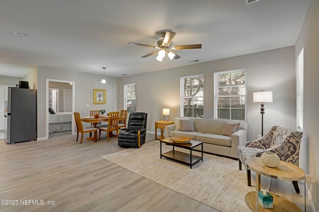 Building Photo - 2908 Broadway Ave