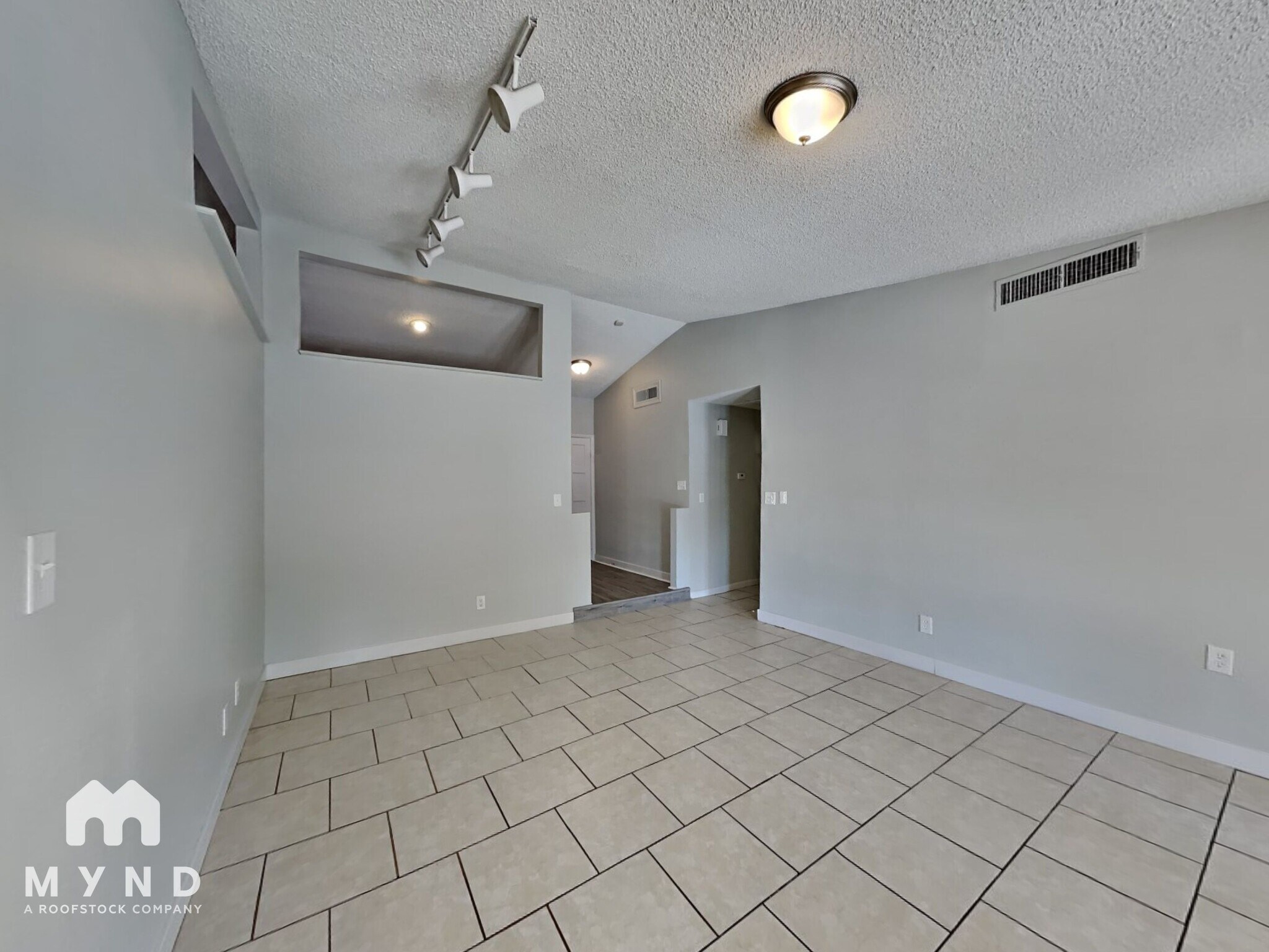 Building Photo - 2001 Verdinal Dr