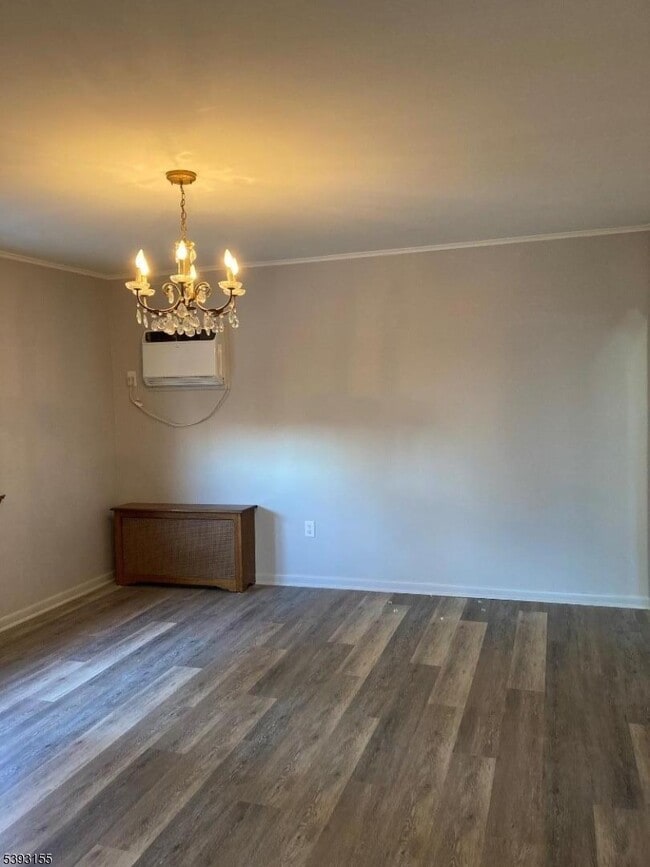 Building Photo - 9 Enoch St