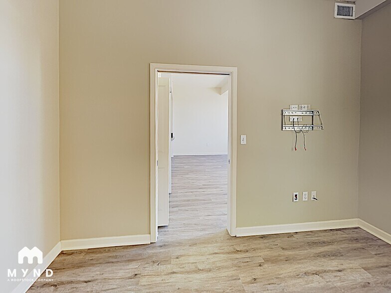 Building Photo - 1127 15th St