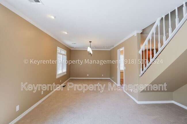 Building Photo - 3702 E 85th Pl