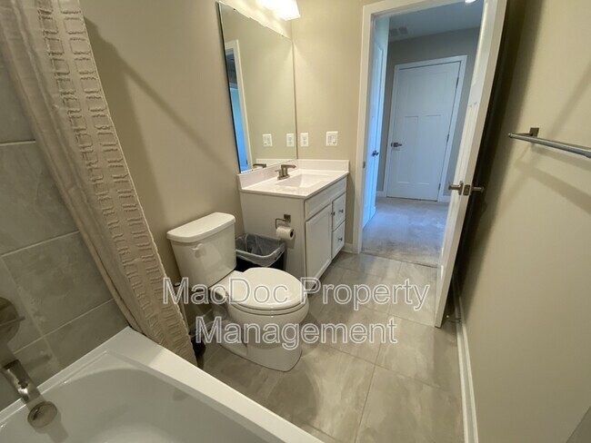 Building Photo - 18422 Centennial Cir