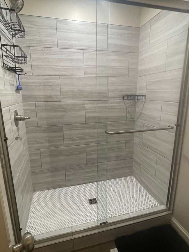 Building Photo - *Fully Furnished* 4 bedroom, 2.5 bathroom, 2 car garage Gated Neighborhood