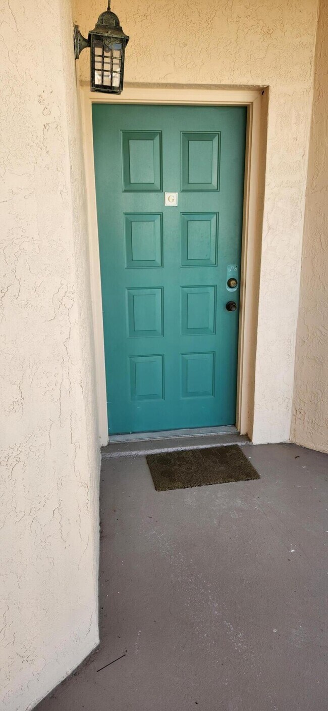 Building Photo - 9861 Perfect Dr