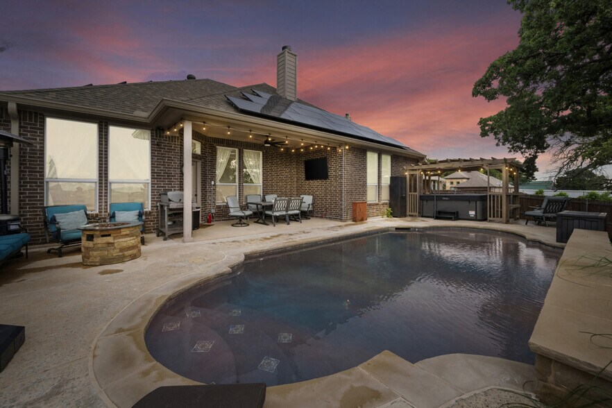 Building Photo - 12309 Cedar Knoll Dr