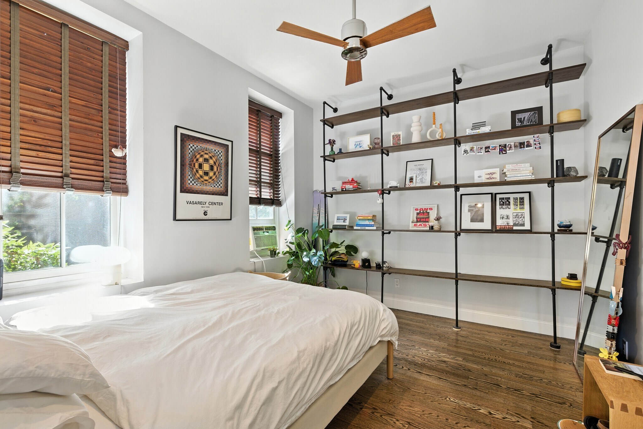 Building Photo - 30 E Concord St