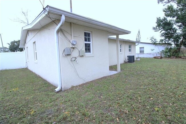 Building Photo - 5118 Anzio St
