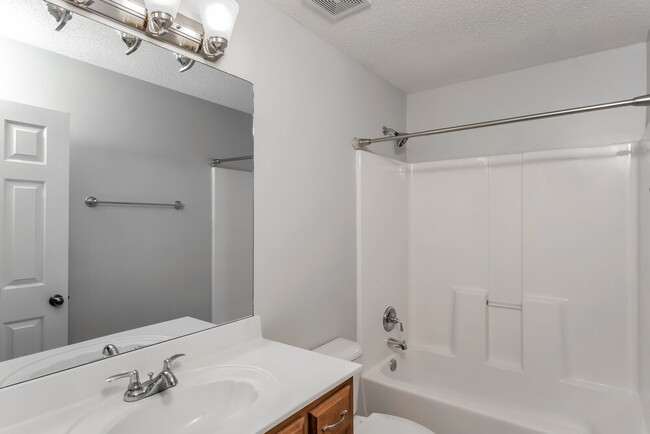 Building Photo - 50 Willow Crest Cove