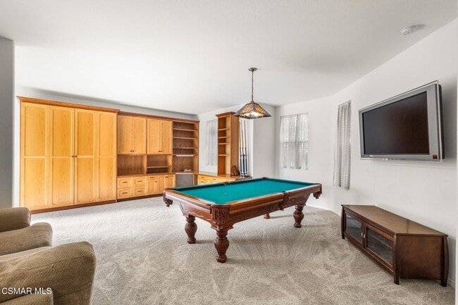 Building Photo - Beautiful 5 bed, 4.5 bath pool home in Wood Ranch