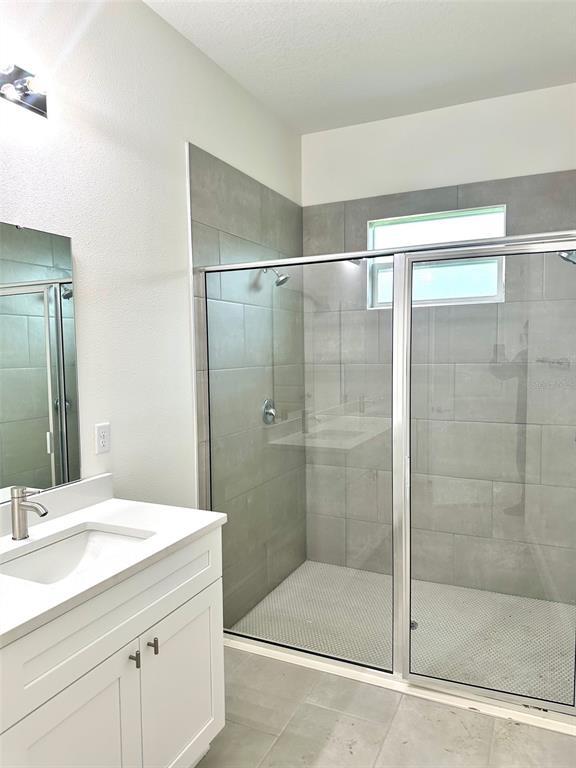 Building Photo - 562 Kilimanjaro Dr