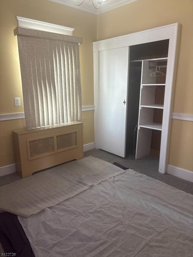 Building Photo - 1946 Barnett St