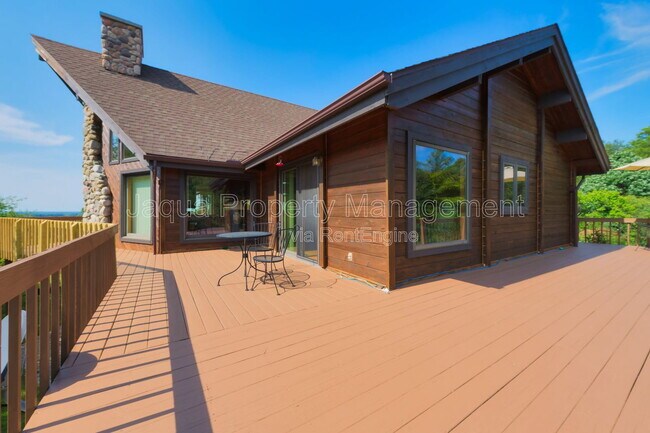 Building Photo - 61180 48th Ave