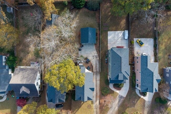 Building Photo - 3111 Alston Dr