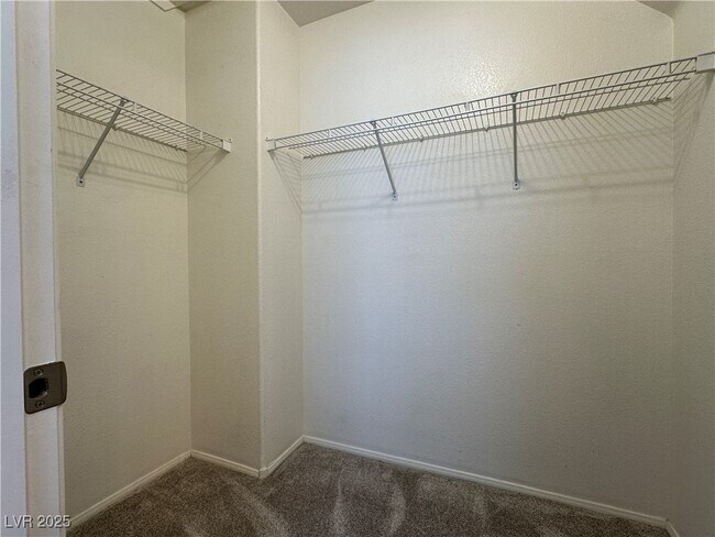 Building Photo - 2411 Brockton Way