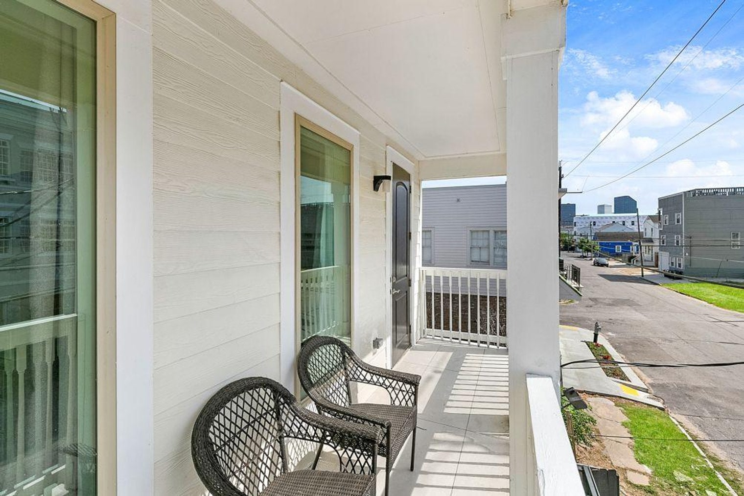Building Photo - 1609 Baronne St