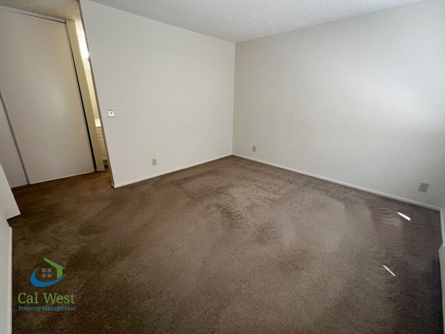 Building Photo - 930 Kiely Blvd