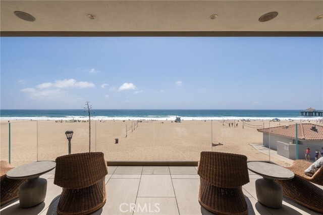 Building Photo - 716 The Strand