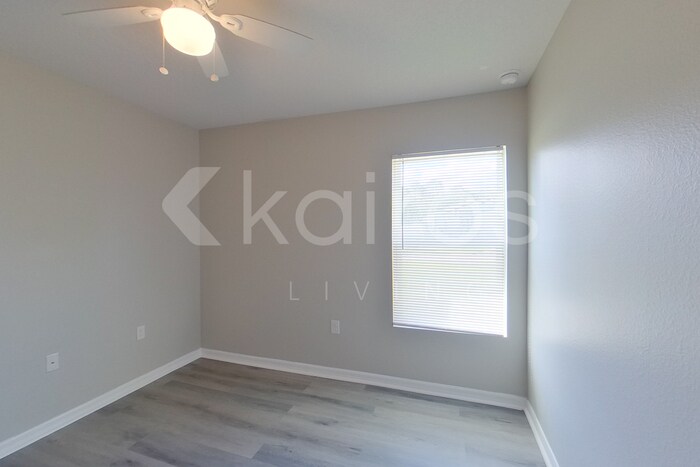 Building Photo - 287 Parkview Dr