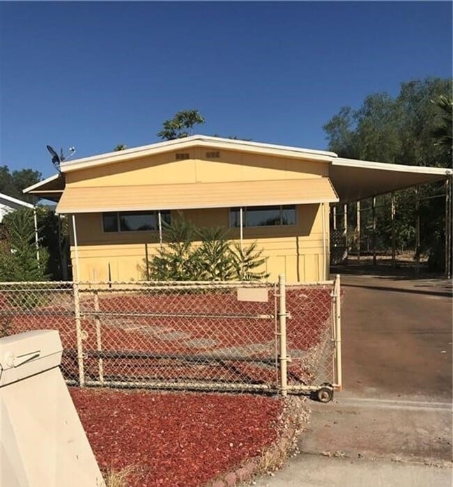 Building Photo - 25670 Minorca St
