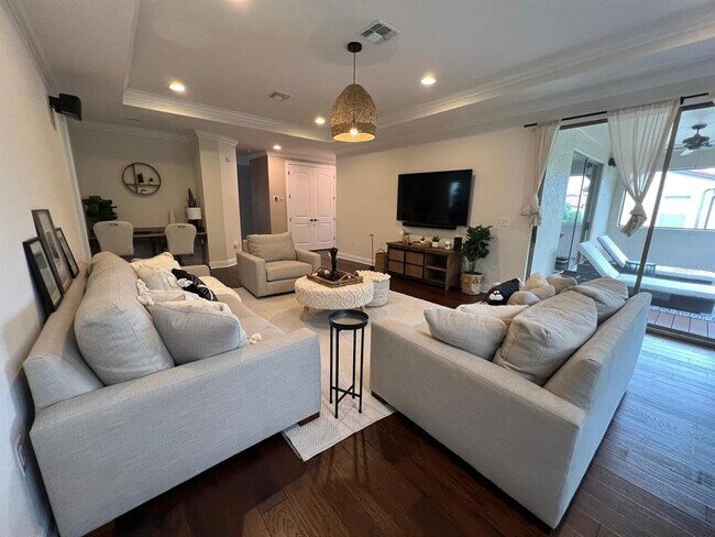 Building Photo - 12927 Canopy Woods Way