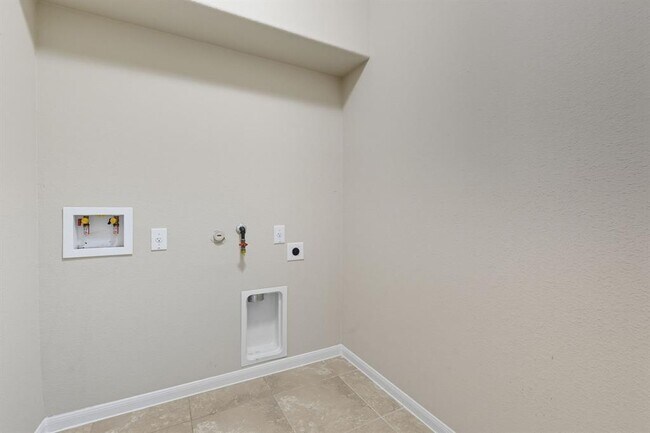 Building Photo - 2412 Republic Trails