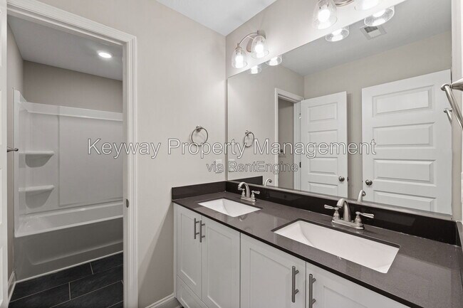Building Photo - 4502 Chestnut Trl
