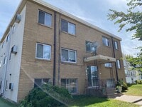 Building Photo - Central Flats