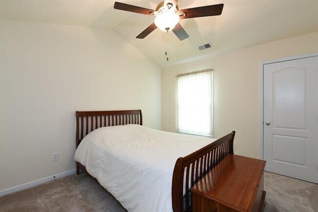 Building Photo - 981 Brownstone Ln SW