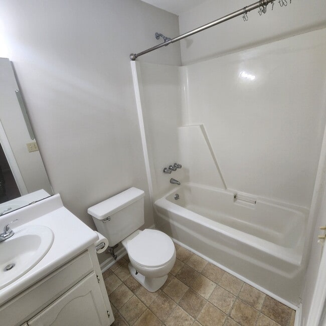 Building Photo - 103 Brams Ct