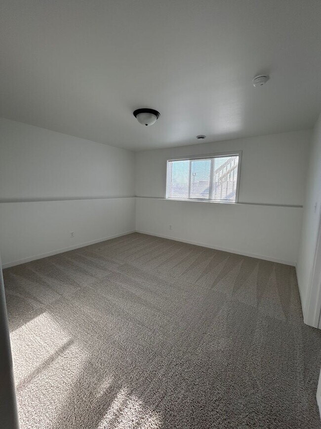Building Photo - The Wilds Townhomes