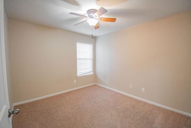 Building Photo - 312 Pheasant Ridge Dr