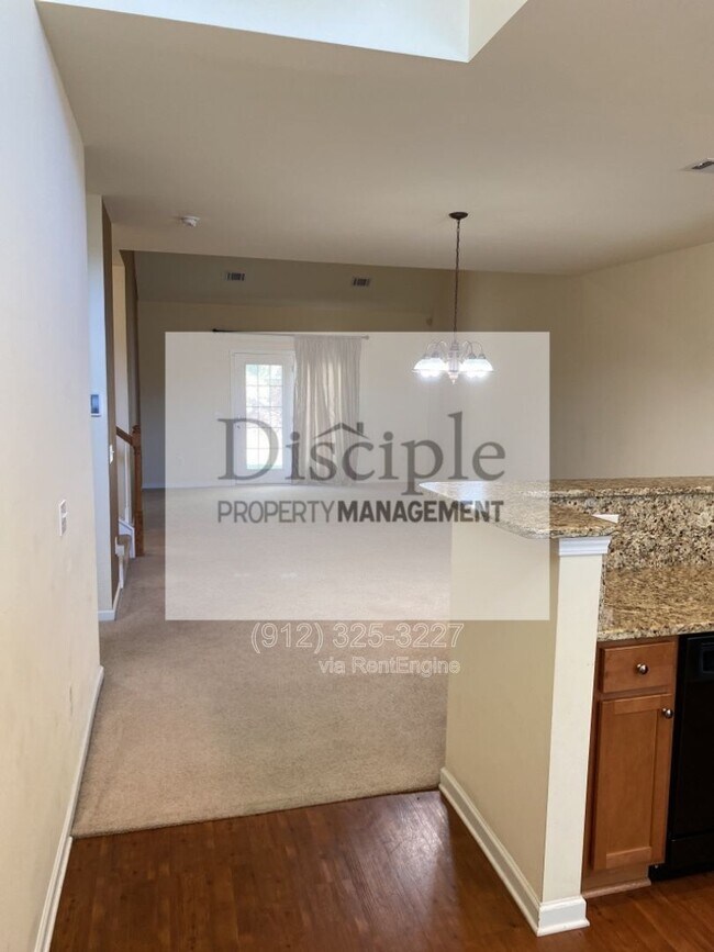 Building Photo - 169 Regency Cir