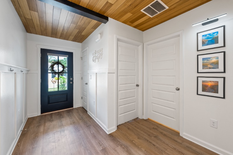 Building Photo - 5390 Peach Dr
