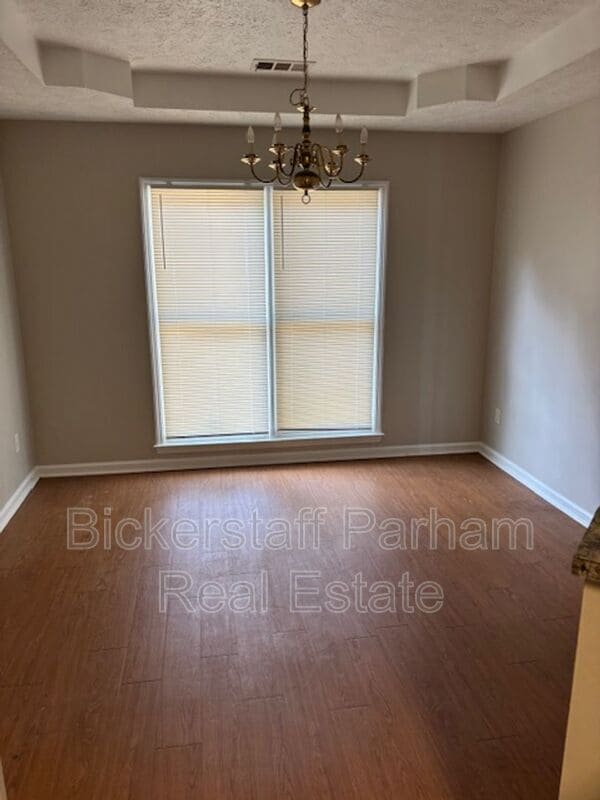 Building Photo - 7121 Vinings Ct