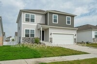 Building Photo - 4308 NE 15th St