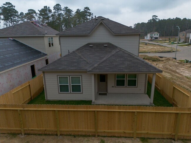 Building Photo - 8015 Heroes Hall Dr