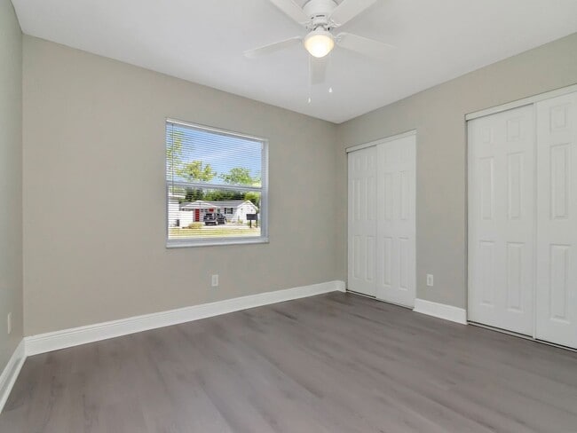 Building Photo - 107 Karde Ln