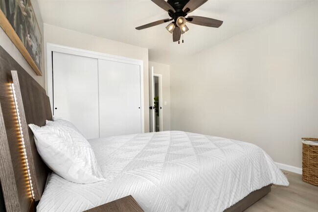 Building Photo - 531 Hahaione St