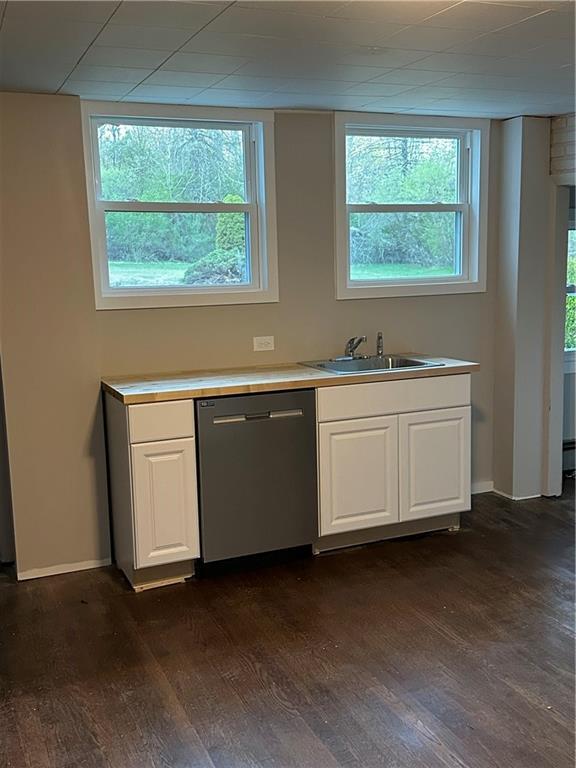 Building Photo - 1 Lake Ct