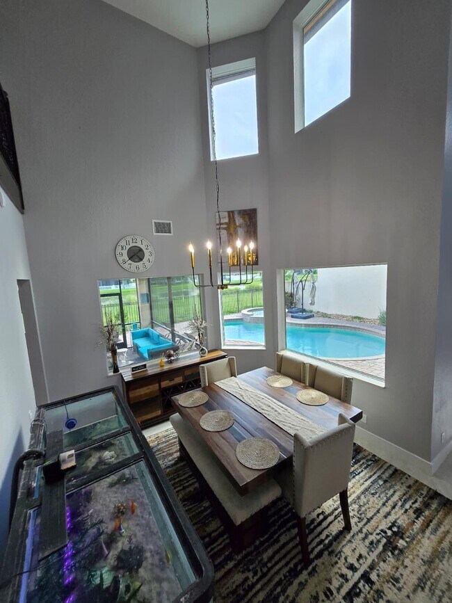 Building Photo - 4102 Artesa Dr