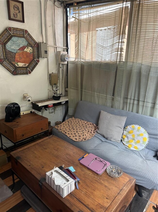 Building Photo - 2375 NE 137th St