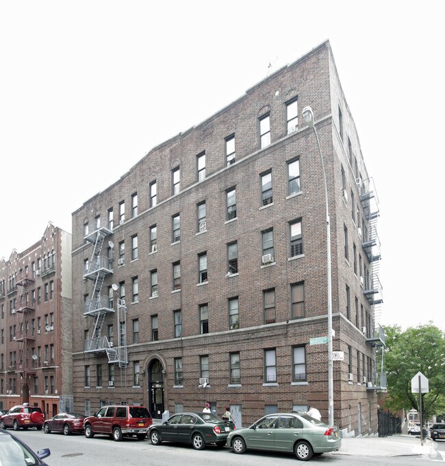 Primary Photo - 2430 Marion Ave