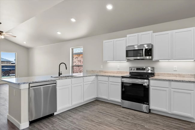 Building Photo - Upland West is the Best Pre-Leasing for August!